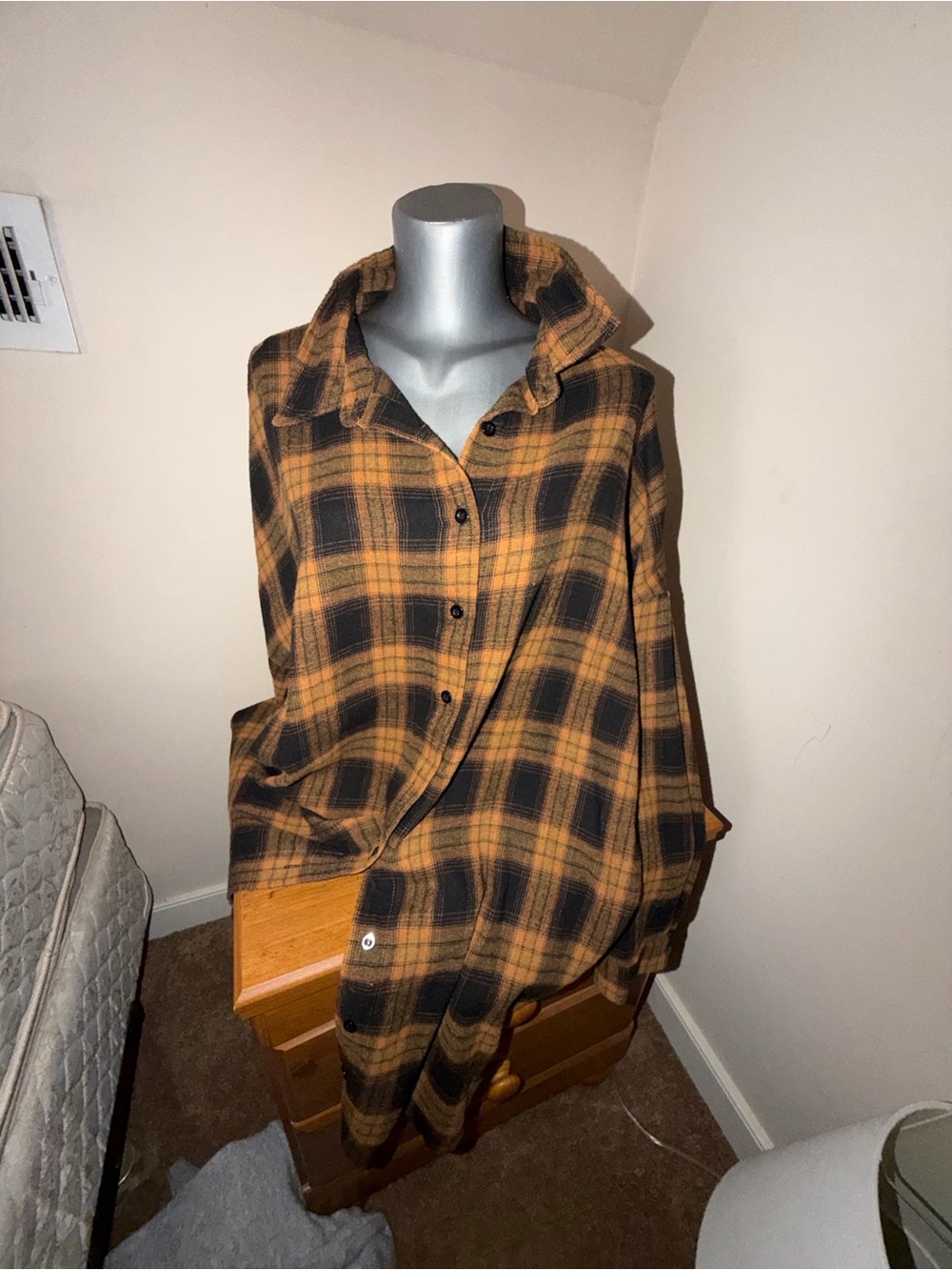 Oversized Plaid Button-Up Shirt XL